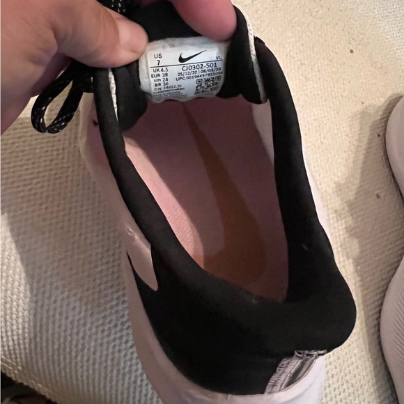 Nike Air Zoom Winflo Womens Size 7 US Light Arctic Pink Running Shoes - Picture 7 of 8